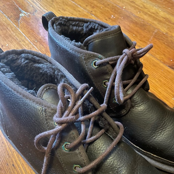 UGG Men’s Neumel Leather Lightweight Wool Lining Ankle Boots 1008908 dark brown - Picture 9 of 10